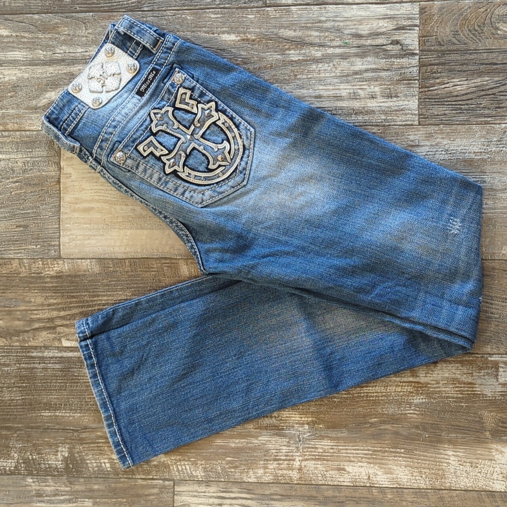 MISS ME Signature straight cut jeans horseshoe/cross cowgirl rodeo 27x33L Buckle
